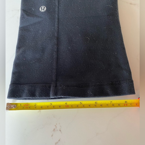 Lululemon Athletica | Cropped wide leg black yoga pants | size 6 - Picture 8 of 11